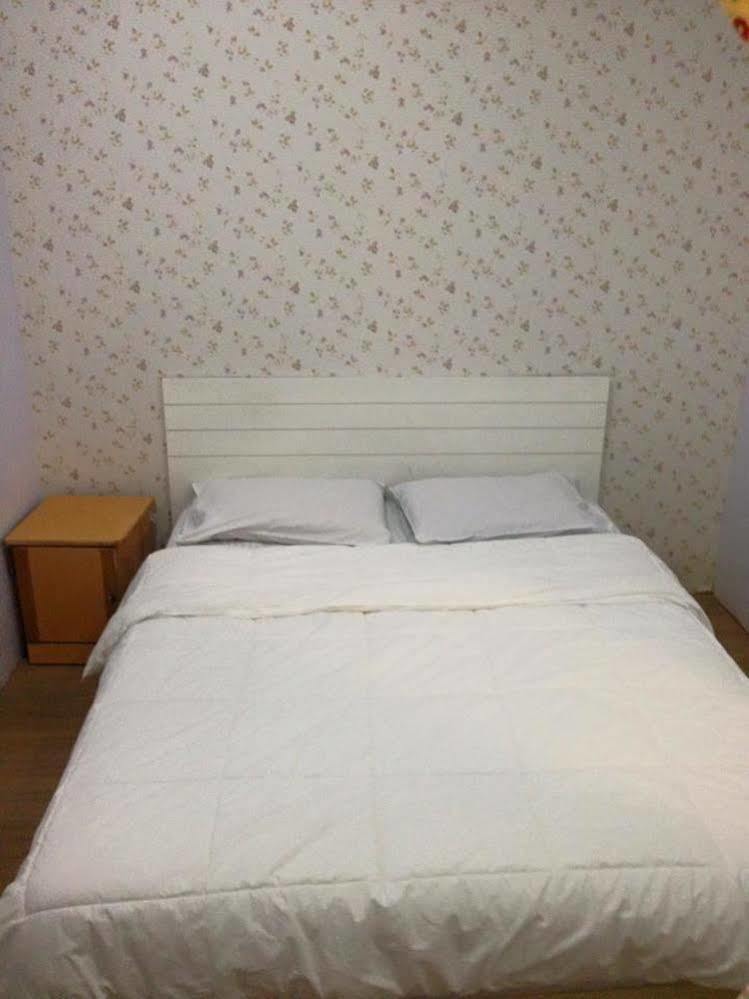 Voyage Cottage Lodge Malacca Esterno foto