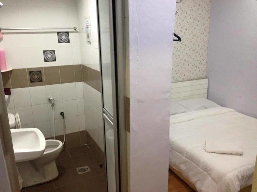 Voyage Cottage Lodge Malacca Esterno foto