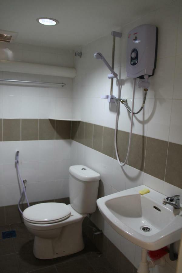 Voyage Cottage Lodge Malacca Esterno foto